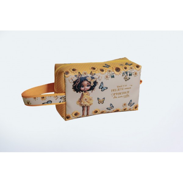 Painel Necessaire – Amarelo Luna – Encanto de Menina - Kateliê Composê